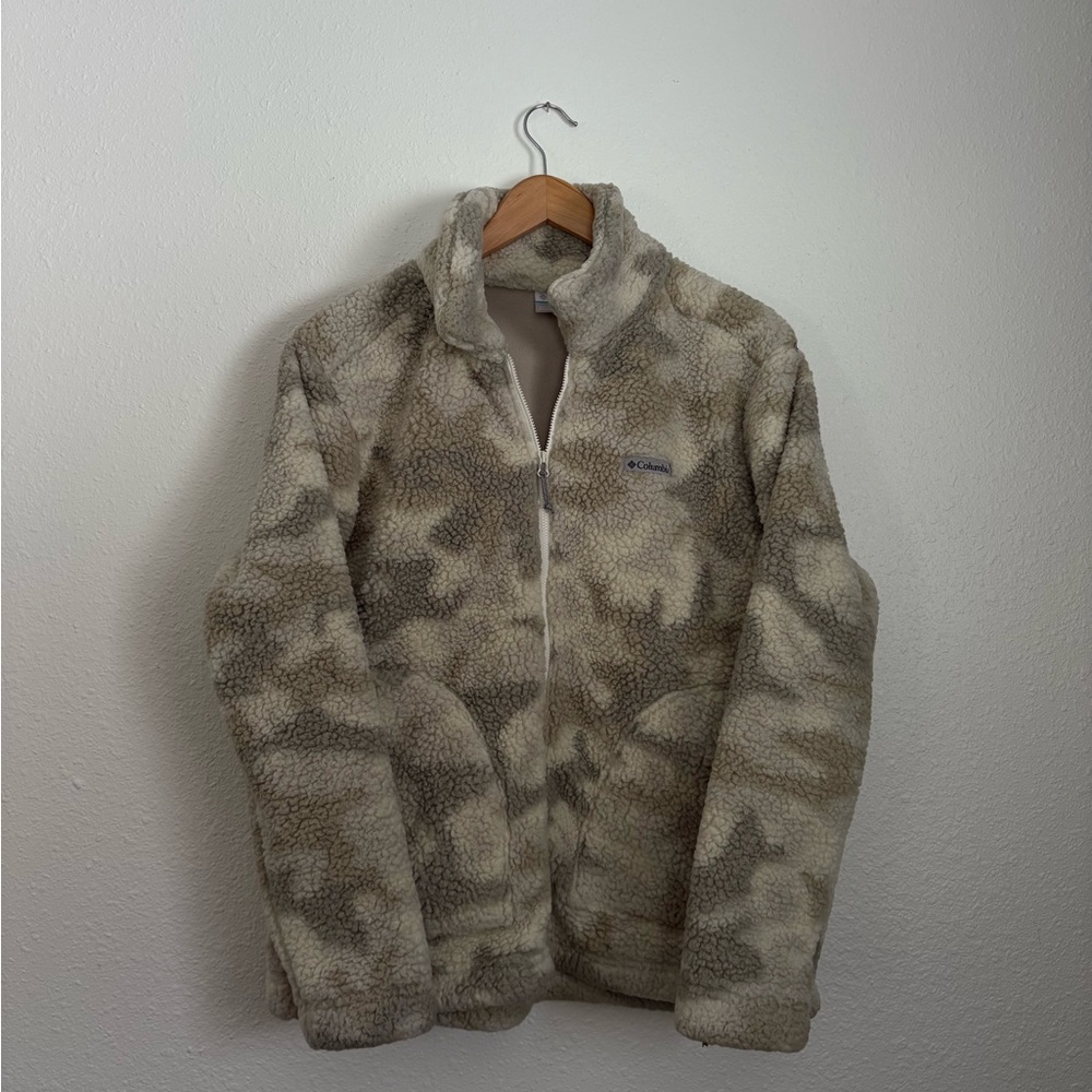 Columbia women’s Camouflage Fleece Jacket